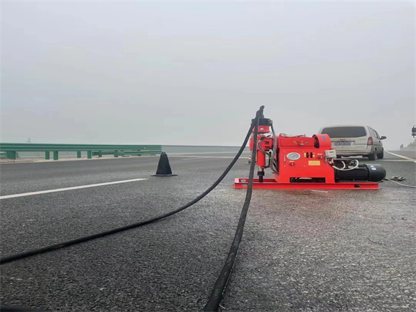 金溪马路路基路面开裂下沉注浆加固灌浆