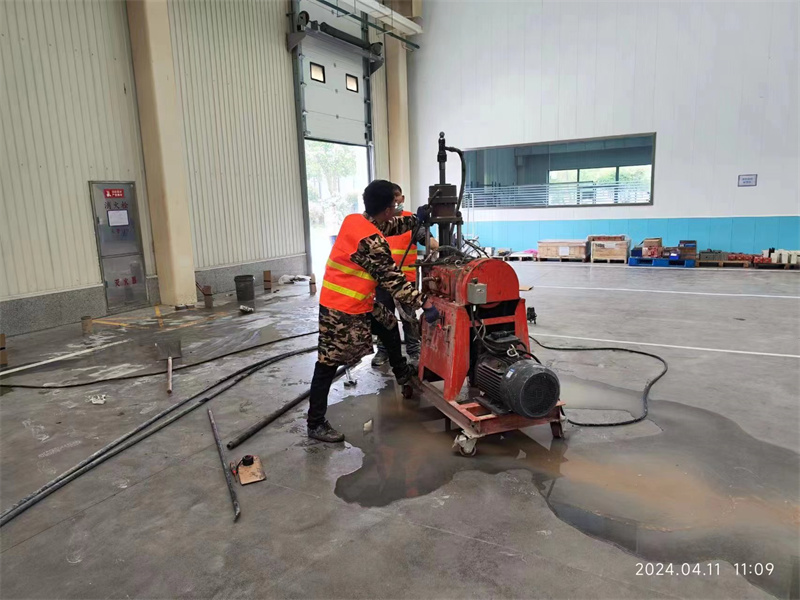 金溪厂房地面下沉塌陷注浆加固施工